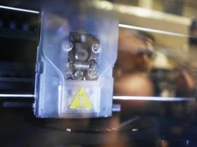 En 3D-skriver har gjort produksjonen av prototyper raskere og enklere.