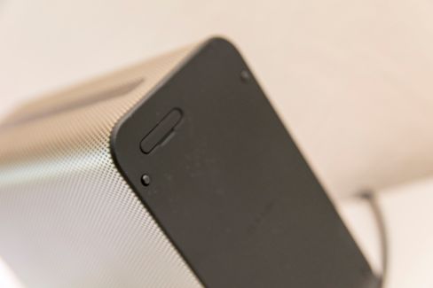 Du får rundt 20 gigabyte av de totale 32 gigabytene Xperia Touch leveres med. Det kan bli litt lite, så minnekort er støttet.