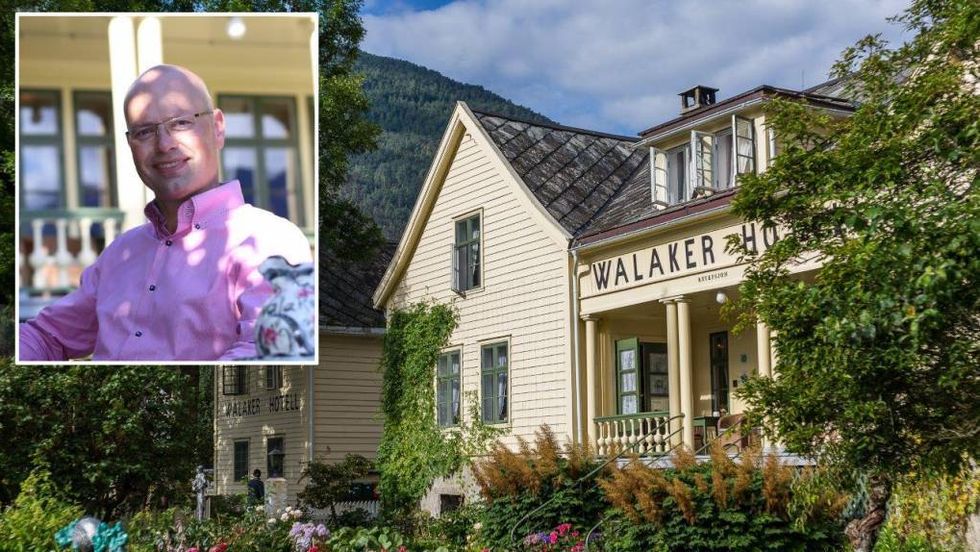 NORGES ELDSTE: Walaker Hotell i Luster er det eldste i landet, og no også det tredje beste. Foto: Pressefoto.