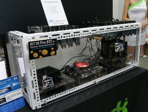 ASRock_110H Pro BTC+ i aksjon med åtte AMD-kort.