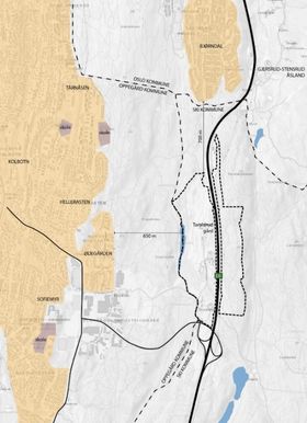 650-700 METER UNNA: Her kan du se at avstanden mellom planomradet til PNB og den narmeste boligbebyggelsen i Oppegård og Oslo kommuner er på mellom 650 og 700 meter.