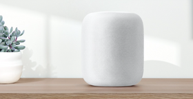 Det begynner å bli folksomt på smarthøyttaler-markedet. Dette er det foreløpig seneste bidraget, Apples HomePod..