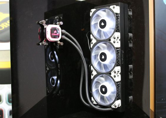 Her er det første Hydro-settet med 360 millimeters radiator.