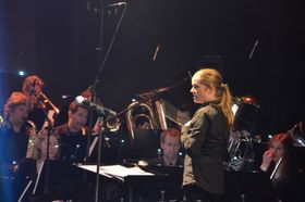 ENGASJERT: Maria Molund har dirigert Kolbotn Konsertorkester (KoKo) til mang en suksess. Nå er det andre som skal overta taktstokken.