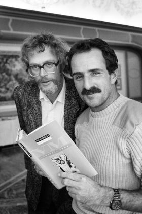 Forfatterne Jon Michelet og Dag Solstad - i 1986.