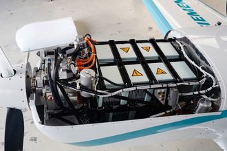 Batterienes plassering i det elektriske flyet som Siemens har utviklet i samarbeid med Extra Aircraft.