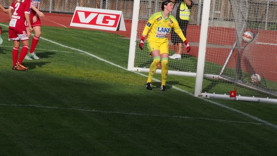 MÅL: I det 90 spilleminutt gikk ballen i nettet for andre gang .