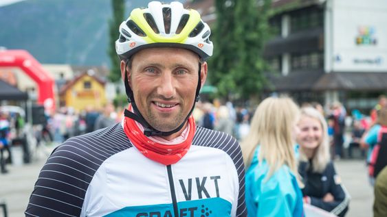 PERSONLEG ERFARING: Vegard Skjeldestad veit sjølv kva det vil seie å bli kreftsjuk. No vil han gje andre kreftråka barn dei same gode opplevingane han sjølv fekk då han fekk diagnosen blodkreft som 12-åring.