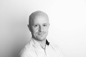 Inside Telecom-journalist Varog Kervarec mener å vite at Hello og Ice har hatt et godt øye til hverandre en stund.