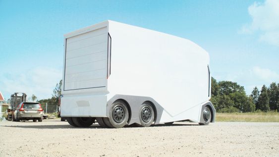 NETT: 7 meter lange T-pod er mer som en stor varebil å regne enn en lastebil, men kan ta over dobbelt så mange paller som en stor Mercedes Sprinter. Foto: Einride