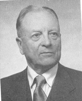 GRUNNLEGGJAR: Jens Lunde frå Aurland var den som grunnla Sogn Jord- og Hagebrukssskule i 1917. Utan han ville skulen aldri blitt til, meiner noverande rektor Aksel Hugo.