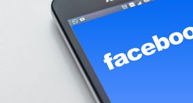 – Vi bruker en rekke verktøy for å holde vår plattform fri for spam og svindel, men Facebook er en åpen plattform og arbeidet ender dessverre aldri. .