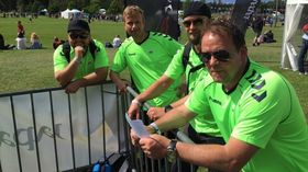 IMPONERT GJENG: Lagleiarar til Jotun har kunna nyte festfotball så langt under Norway Cup. Frå venstre: Håvard Trollebø (trenar, Ken Ørjan Klingenberg (trenar), Ørjan Tørnes (reiseleiar) og Ivan Øy (trenar).