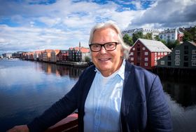 Redaktør og daglig leder Ulf Dalheim i Vinpuls.no - her på Bybroa i Trondheim..