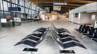 Fra i dag skal det være enklere for reisende å finne et sted å sette seg ned på Flesland.