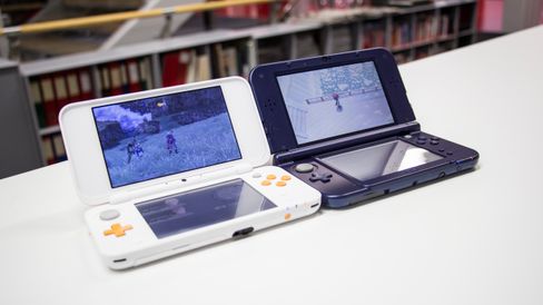 2DS XL er stort sett det samme som 3DS XL, minus 3D-funksjonen og en god slump av prisen.