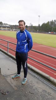 SER FREMOVER: Kolbotns trener Knut Slatleim
