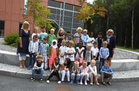 KLASSE 1C: Her ser du noen av fjorårets førsteklassinger på Tårnåsen skole! Bak fra høyre: Benjamin Ahmed, Simbo Daniel Baisse, Truls Bekken, Rognlien, Jakob Kristian Brovold-Kühn, Chabuk Arsham, Ingrid Pettersen Dahl-Hanssen, Carl Theodor Dechsling, Christoffer Dinh og Malin Falang-Sterner. Midt fra høyre: Oscar Engebretsen Hammer, Oscar William Kaurin Harvey, Eric Merlo, Josline Mugula, Olav Bjorstad, Iris Sandquist Nymoen, Sumaya Ahmed Omar, Elias Nguyen Pham og Dennis Risnes. Foran fra høyre: Elliot Vonheim Sletbak, Helmine Storstein-Onstad, Johanne Strøm-Storaker, Trygve Sætre-Jørpeland, Merve Yurt, Hayad Ahmed Ahmed Yusuf og Patrick Fendeland Østerud. Kontaktlærer: Anne-Brit Ruud. Assistent Eva Aaeng.