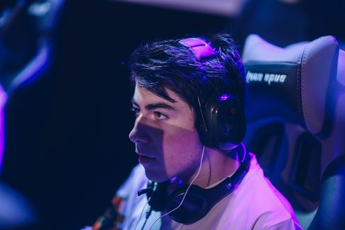 Mye hviler på skuldrene til Mid Lane-spiller Adam «Lider» Ilyasov