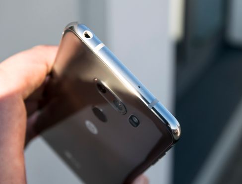 Hodetelefonkontakten. Ikke alle dingseprodusentene liker den lenger, men LG elsker den.