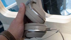 Den nye versjonen av 1000X har fått en knapp mindre. Nå skjer ting automatisk.