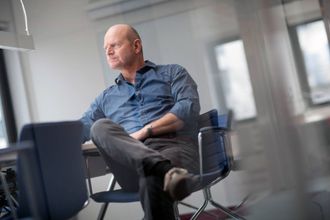 Bjørn Rønning vil bygge fiberkabel som knytter USA og Norge sammen. Kabelen har fått navnet Midgardsormen.