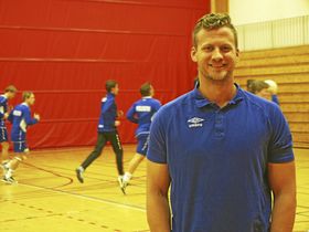 HAR TROEN PÅ GUTTENE SINE: Hovedtrener Kyrre Vegard Johannesen har stor tro på at Kolbotn skal kunne gjøre seg bemerket i herrenes andredivisjon i år..