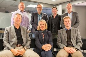 JURY: Årets jury består av PHS-høgskolelektor Rune Glomseth (foran fra venstre), PST-sjef Benedicte Bjørnland, PF-leder Sigve Bolstad, ordfører Jon Arne Vika (bak fra venstre), politimester Hans Sverre Sjøvold, professor Linda Lai og statsadvokat Terje Nybøe.