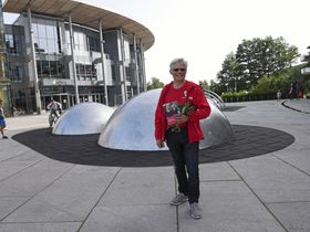 ROSER OG POLITIKK: Lokallagsleder i Oppegård Arbeiderparti, Arild Burud, tror på regjeringsskifte..