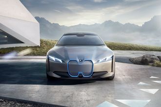 Nyrene er BMWs designkjennemerke. De har fått et annet uttrykk her enn på andre moderne BMW-er.