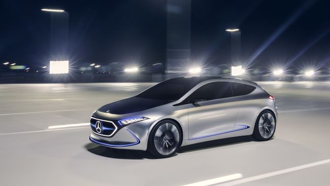 EQA er én av minst ti nye helelektriske modeller Mercedes-Benz skal sette i produksjon innen 2022.