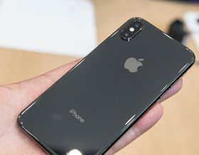 iPhone X.