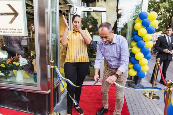 Ikeas köksbutik hade premiär 1 september, en varuautomat inne på Hötorgets tunnelbanestation ska få kunderna att hitta till den nya butiken.
