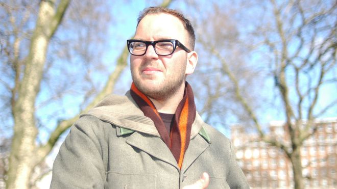 Trekker seg i protest mot kopilås i HTML