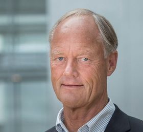 ADVARER: Petter Gottschalk, BI-professor ved Institutt for ledelse og organisasjon mener det er bra med en oppvask i politiet, men advarer også mot at det kan gå galt. Foto: Pressefoto