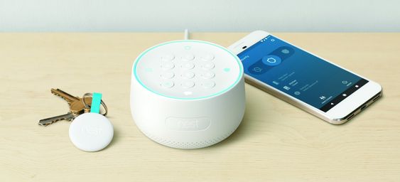 Alarmsystemet kan deaktiveres med Tag-brikken, Nest-appen eller ved å taste inn riktig kode.