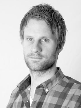 Ole Gerhardsen Sørensen fra avis til fotball.