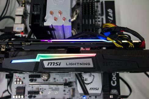 Belysningen på Gaming Z er mulig å tilpasse akkurat slik du vil.