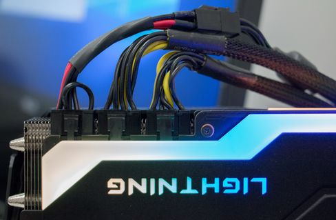 Legg merke til at Gaming Z krever 3x8 strømpinner.