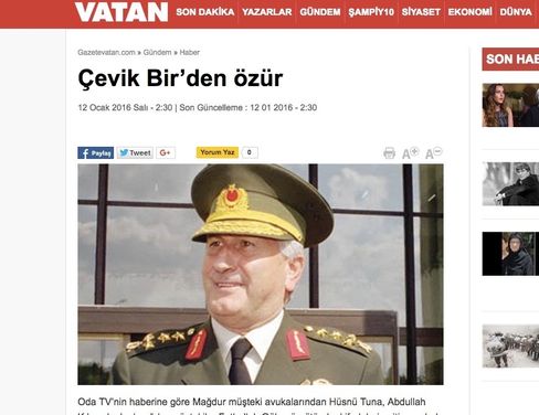 Trangt på skulderen. Nestkommanderende i den tyrkiske generalstaben Cevik Bir nektet avisen Milliyet å bruke tittelen Omuzu kalabalik , «Trengsel på skulderen», i forbindelse med militæruppet i 1997. Faksimile fra Vatan.