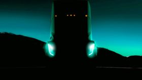 Slik ser Teslas eget teaserbilde for semitraileren ut.