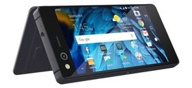 ZTE Axon M.