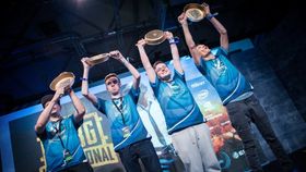 Hogne «Chipzy» Kjærstad Krogsæther (nummer to fra høyre) og Luminosity vant PUBG Invitationals Gamescom i august. De skal også til IEM Oakland i november.