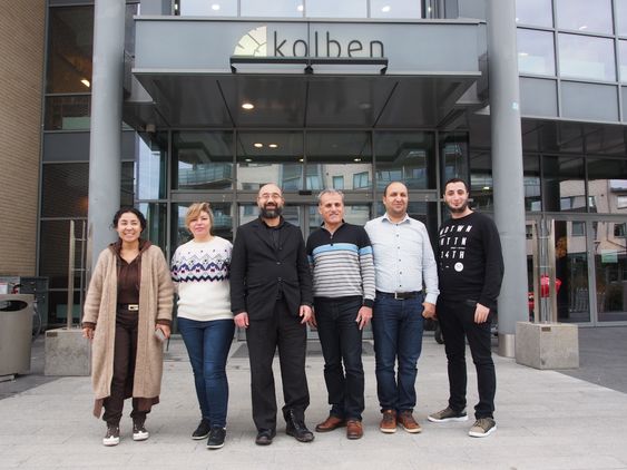 KLAR FOR Å GI DEG EN FESTDAG: Fra venstre: Merfu Abuduaini, Salam Hussein, Maher Kanaan, Abdulsalam Osman, Ibrahim Airoda, Nawaf Kanbar.