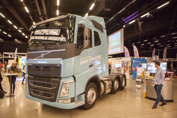 Volvo FH med LNG har en kjørelengde på kjørelengder på opptil 1000 km.