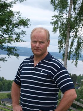 PÅ VENT: Årets budsjett går i balanse, men det har gått på bekostning av ansettelser. Fortsatt står 30 stillinger i Innlandet politidistrikt ubesatt, sier nestleder i PF Innlandet, Finn Arne Hvalbye.