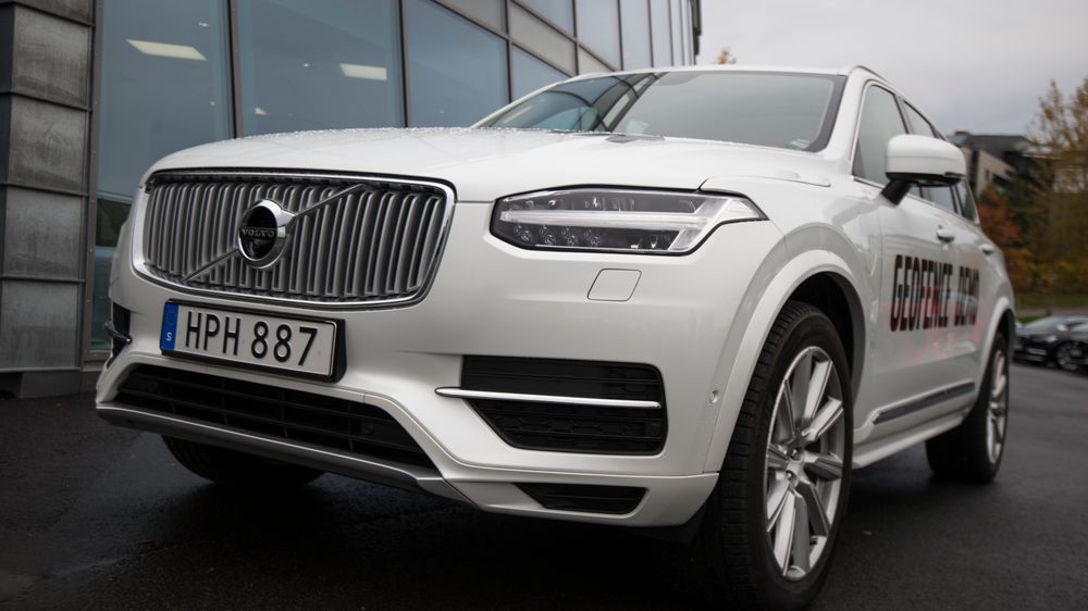 Alle 2017-modeller av Volvo XC90 kan følge kommandoer fra ITS-systemet NordicWay Interchange. I dette tilfellet styrer kommandoene hvorvidt bilen skal komme seg frem ved hjelp av el-motoren eller bensinmotoren.
