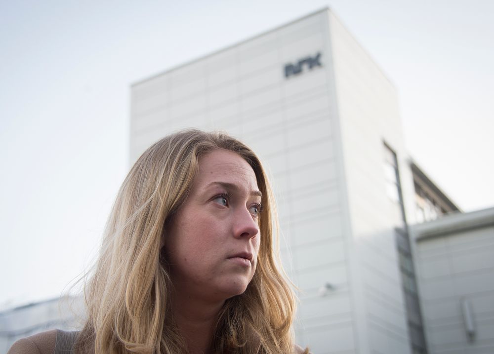 Ragnhild Ås Harbo utenfor sin nåværende arbeidsgivers hovedkvarter på Marienlyst. Hun jobbet ikke i NRK da hendelsen skjedde.