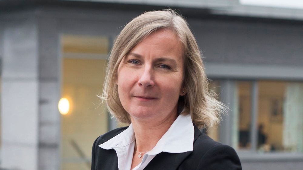Nkom-sjef Elisabeth Aarsæther sier etaten aldri før har jobbet med en sak som nødnettsaken.