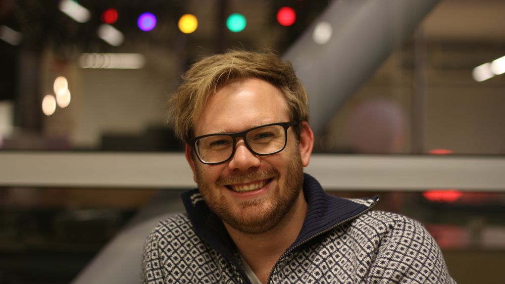 Jon Ramvi står bak startup-en Blockhangers.